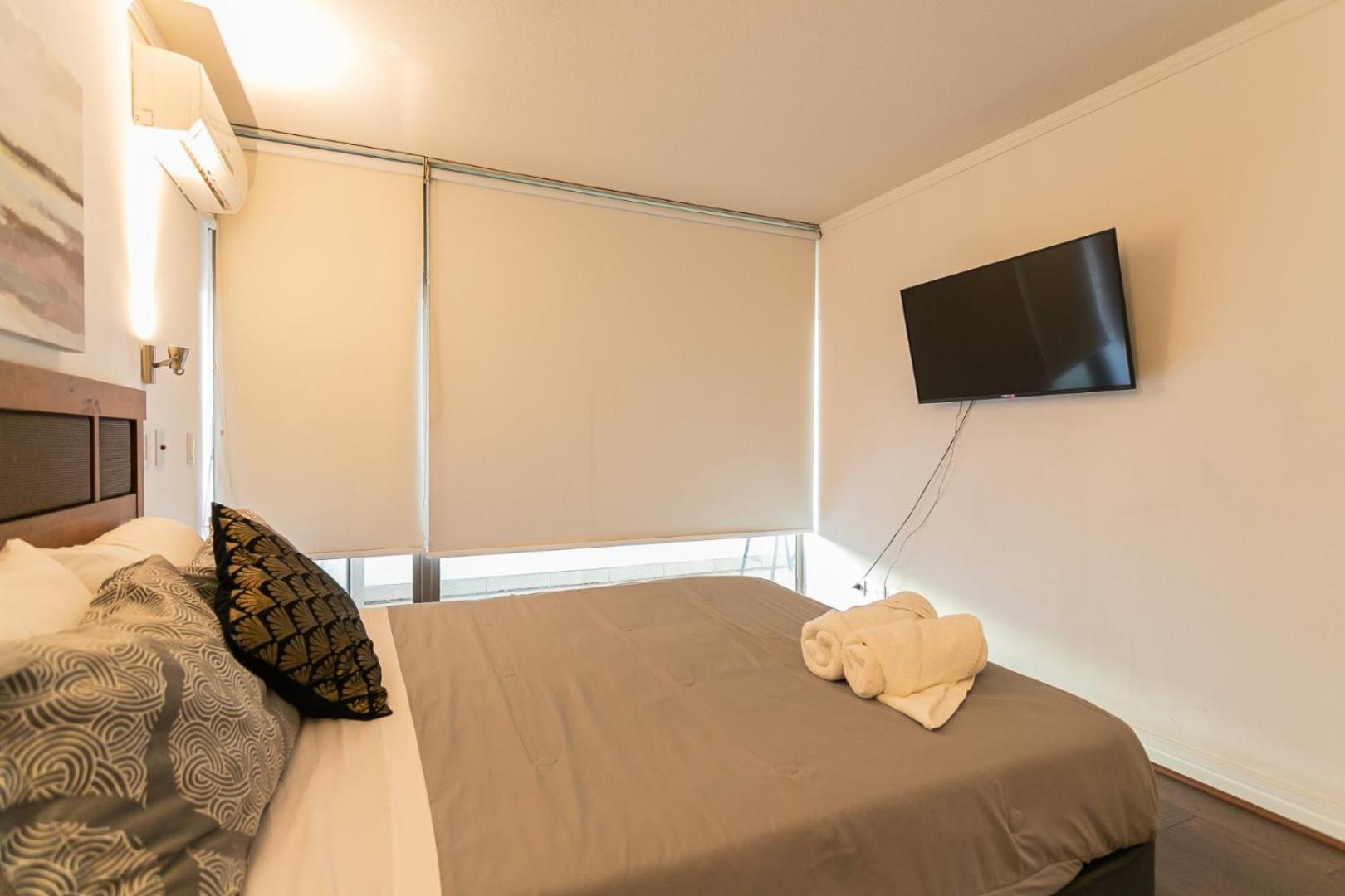 Spacious Steps Away From Parque Arauco *