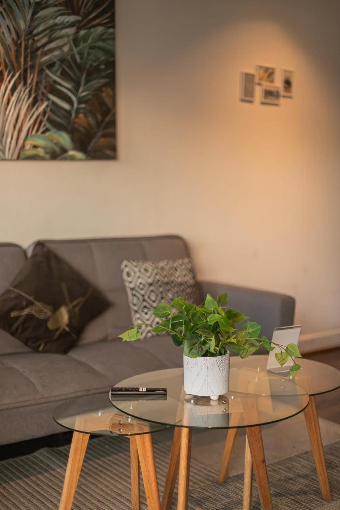 Spacious Steps Away From Parque Arauco Apartamento