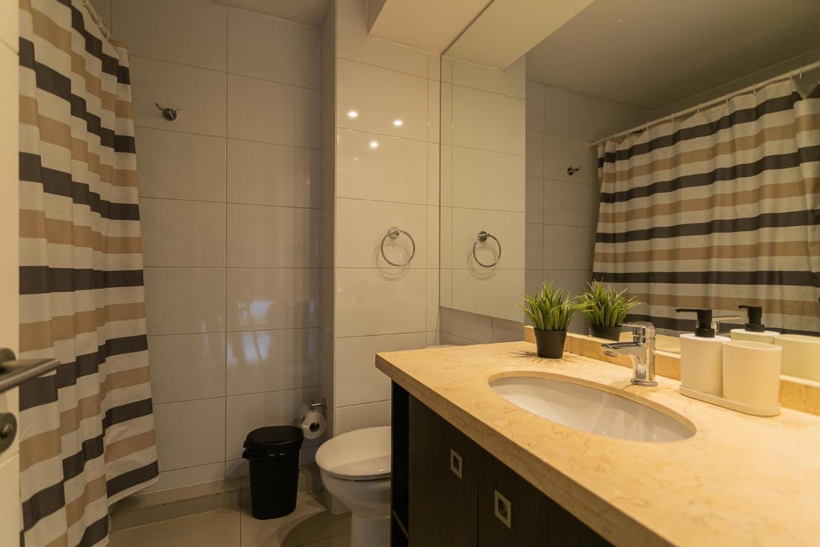 Apartamento Spacious Steps Away From Parque Arauco