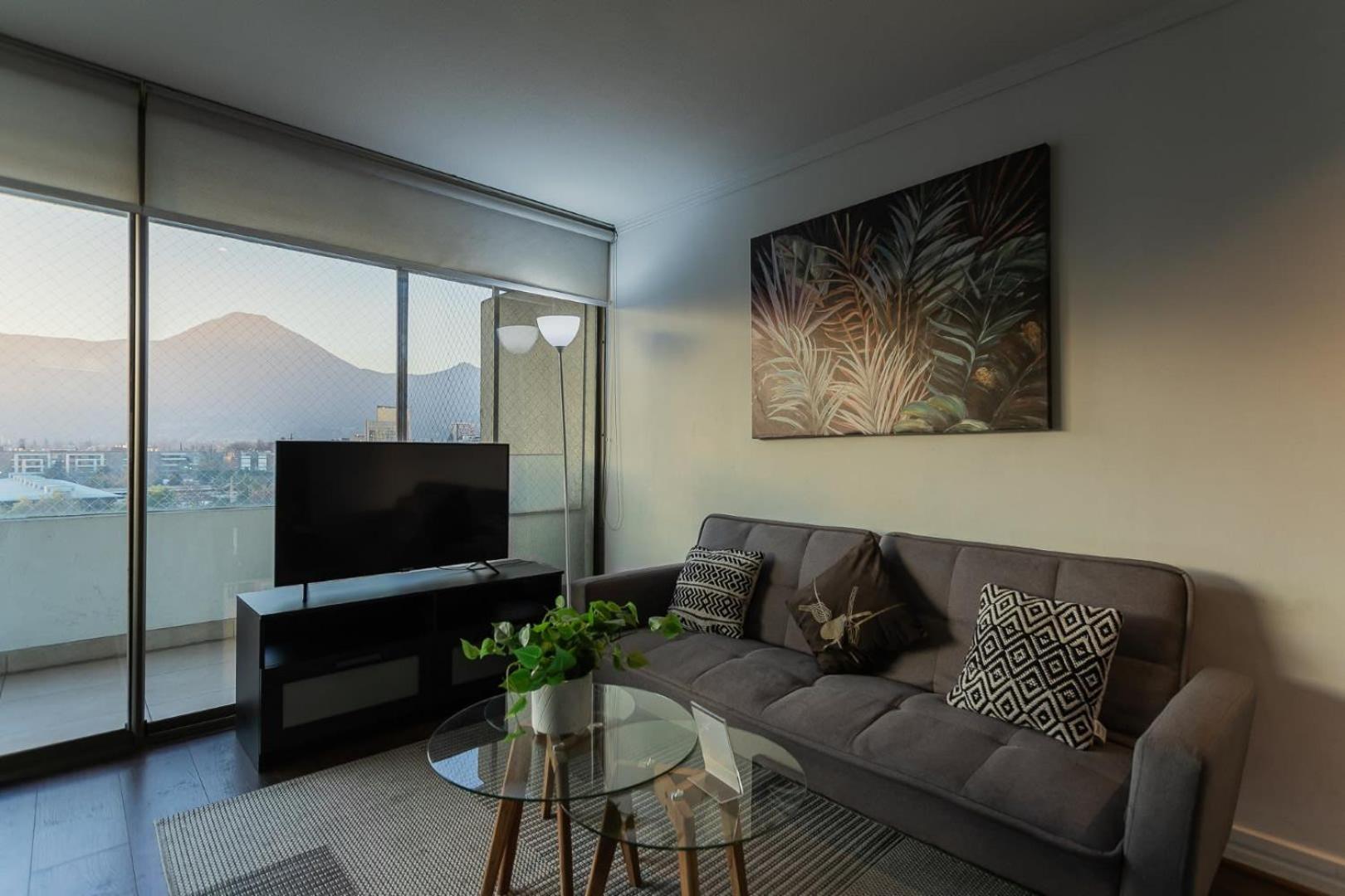 Apartamento Spacious Steps Away From Parque Arauco Santiago
