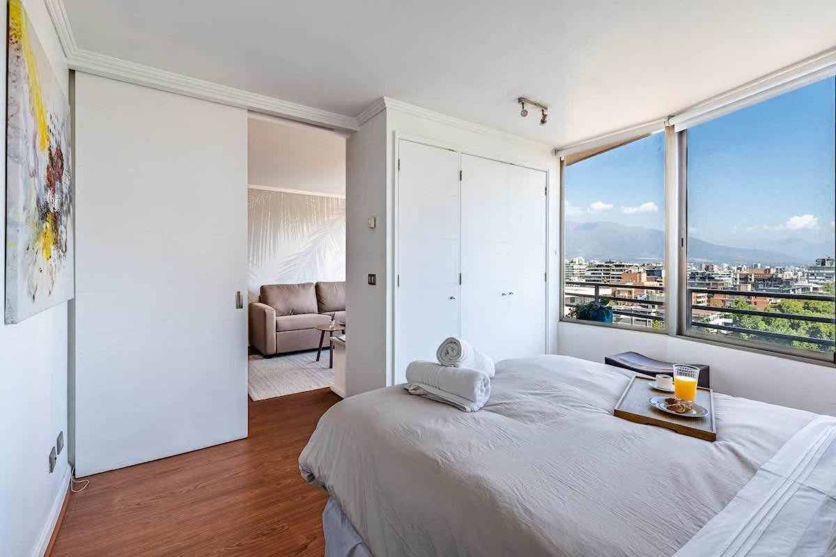 Comodo Departamento A Pasos Del Metro Y Costanera Center Apartamento *