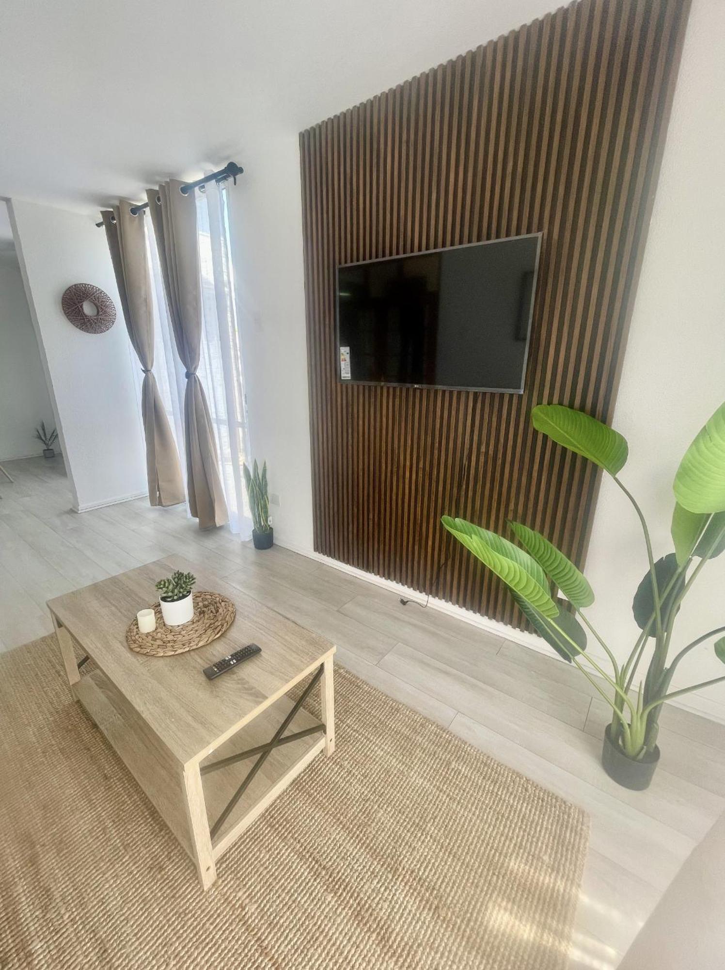 Сasa de vacaciones Casa Mall Alto Condes - Piscina- Aire Acondicionado