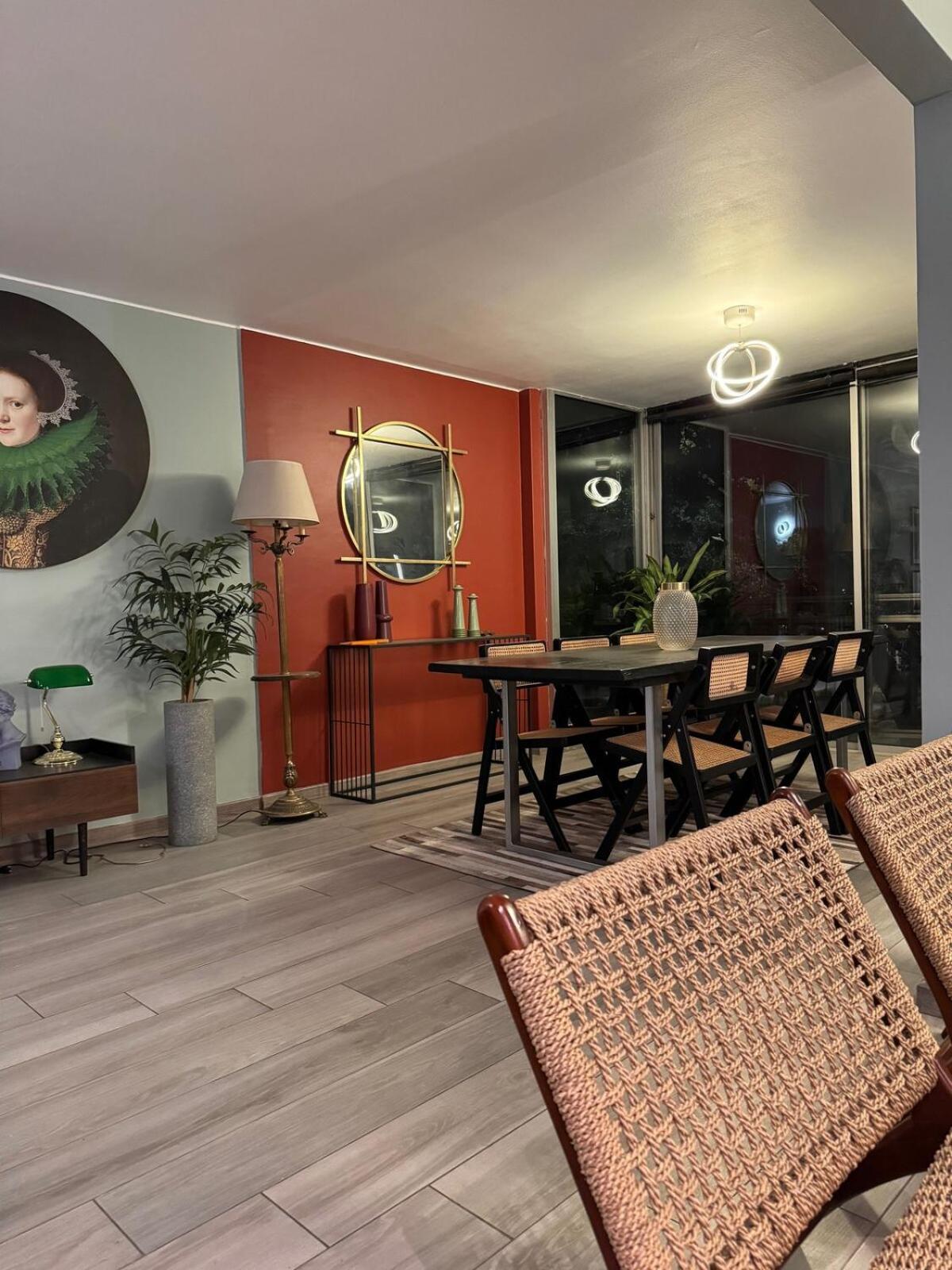 Super Spacious-best Location Santiago de Chile