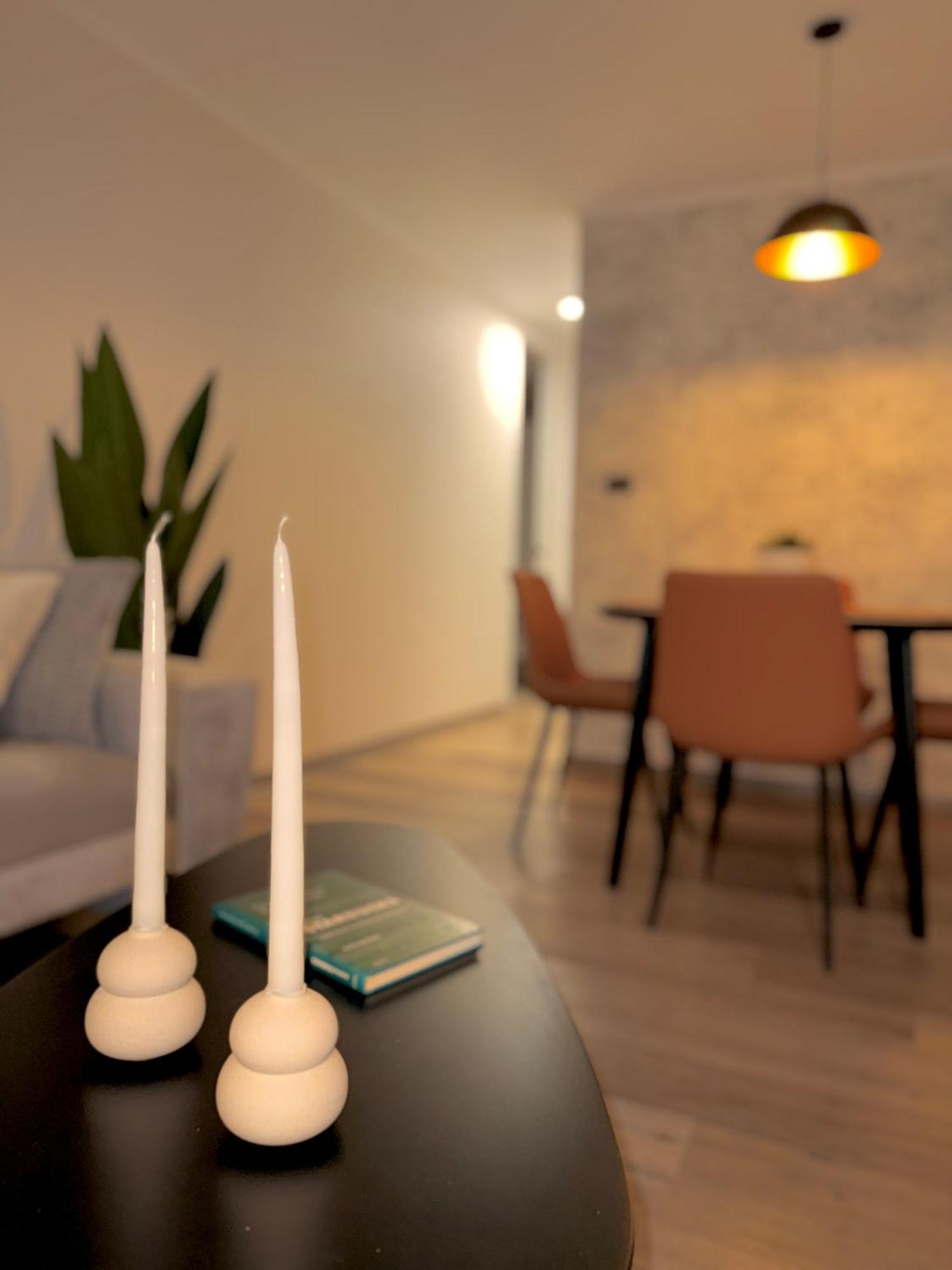 Apartamento Amplio Y Comodo Departamento En El Corazon De Con Estacionamiento Gratis *