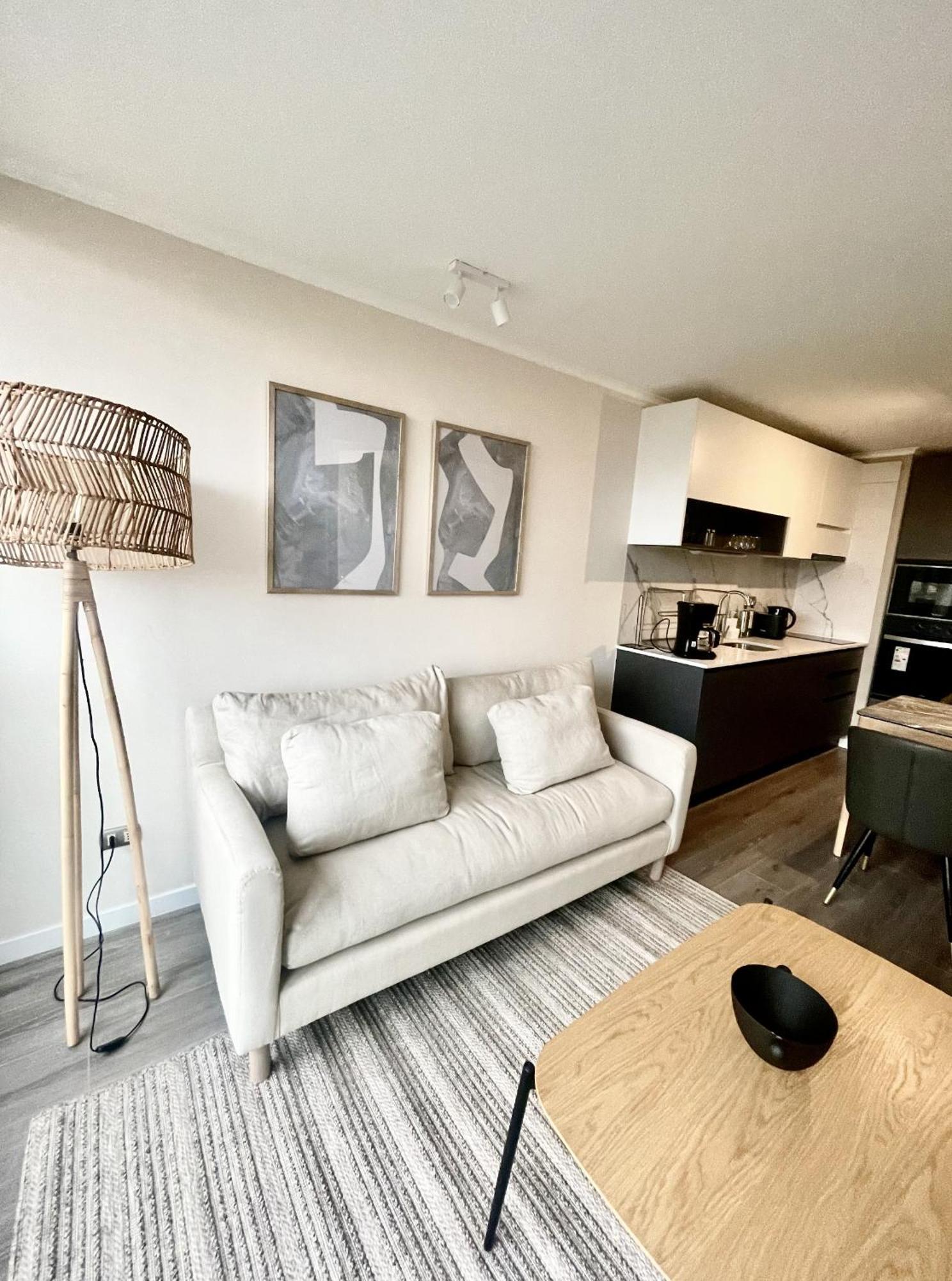 Apartamento Nuevo Y Moderno En Nunoa - Metro Irarrazaval Santiago