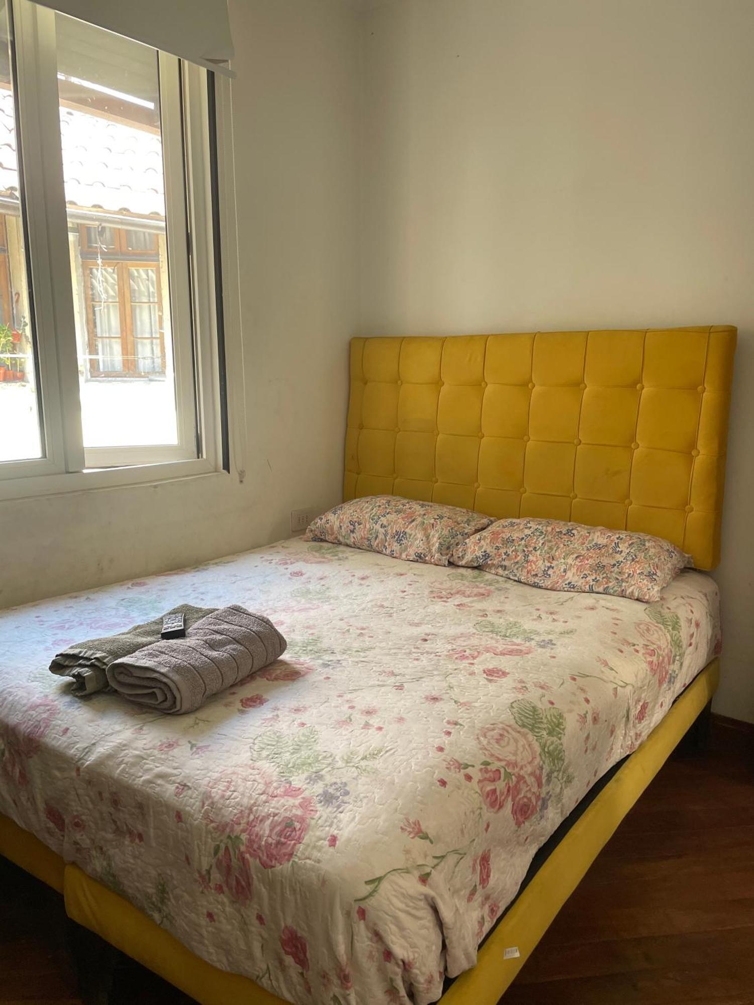 Staygest Hostal *