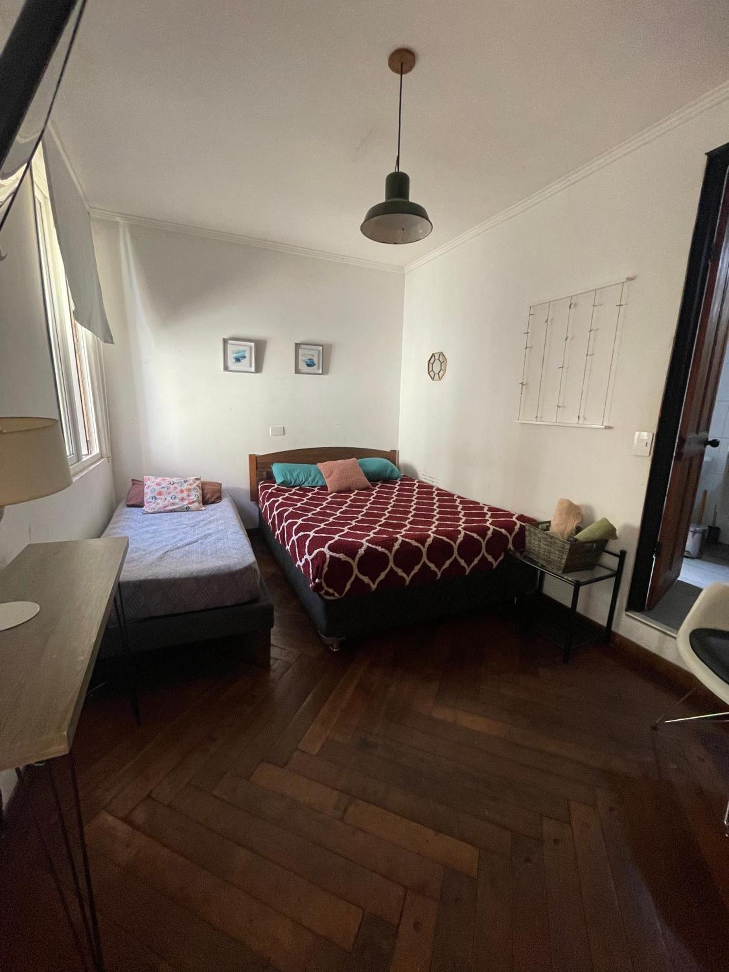 Hostal Staygest *