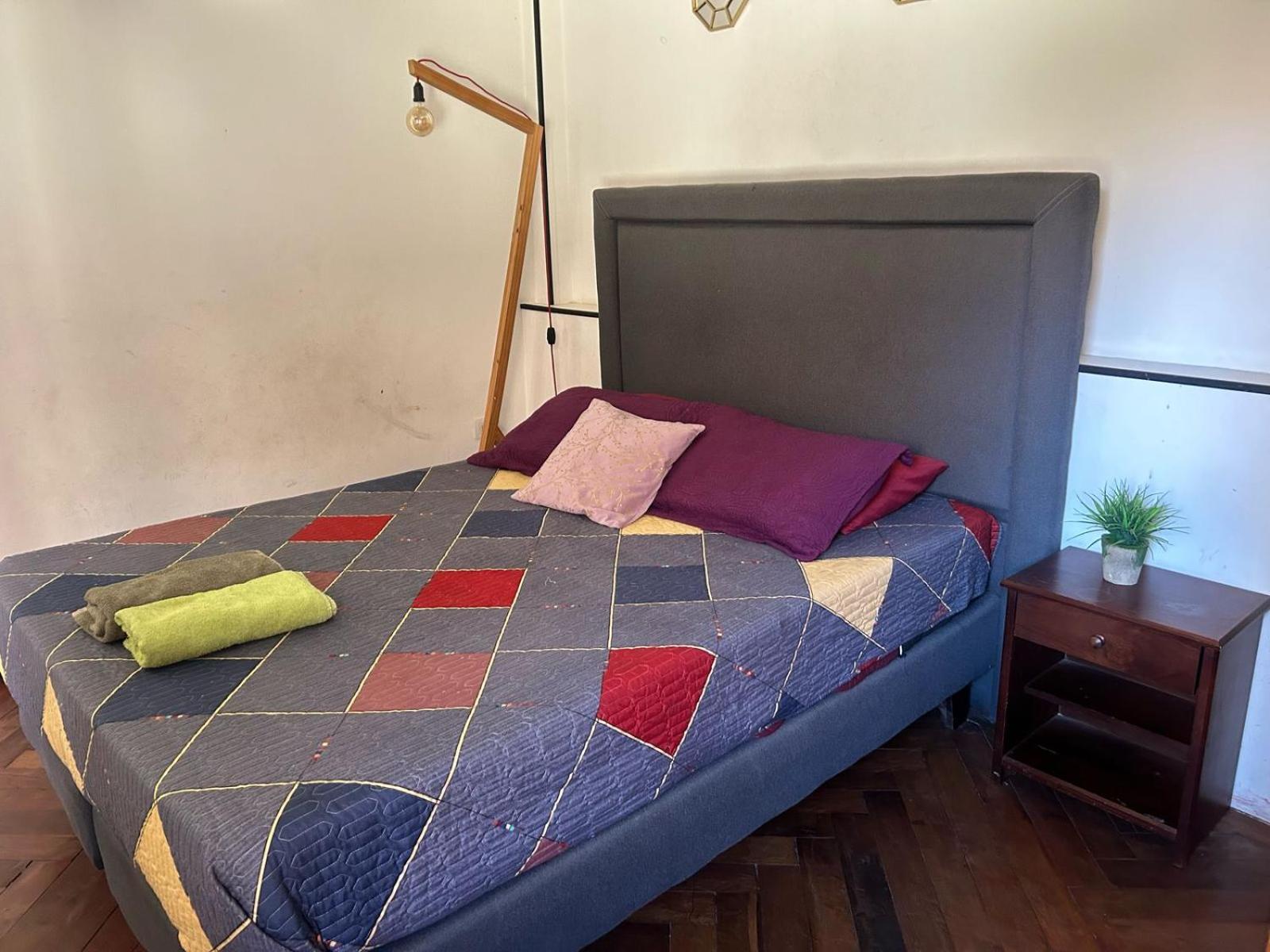 Staygest Hostal
