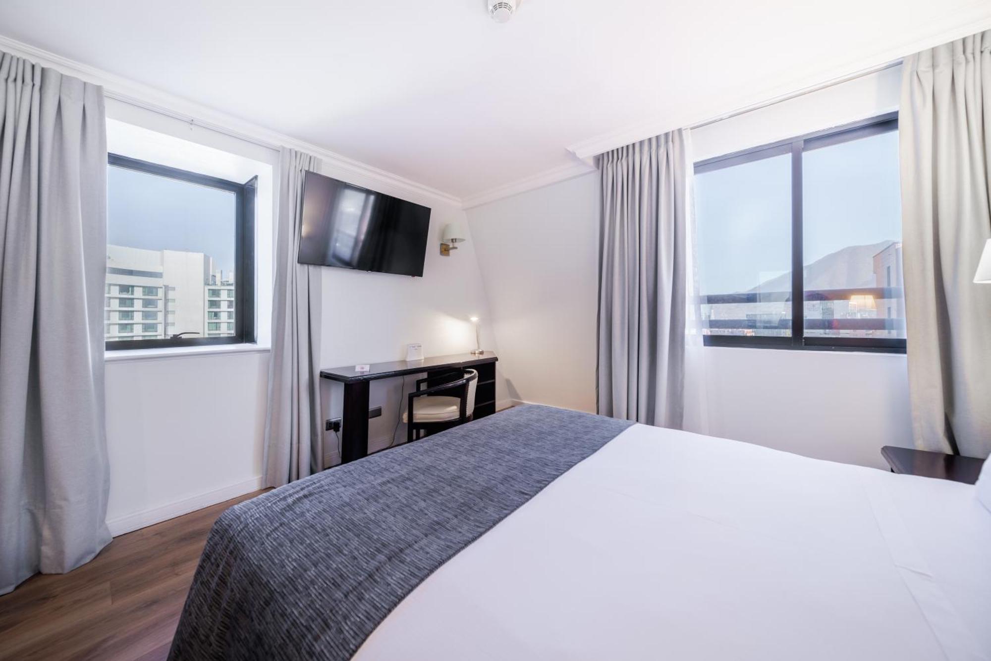 Wyndham Garden Kennedy Hotel