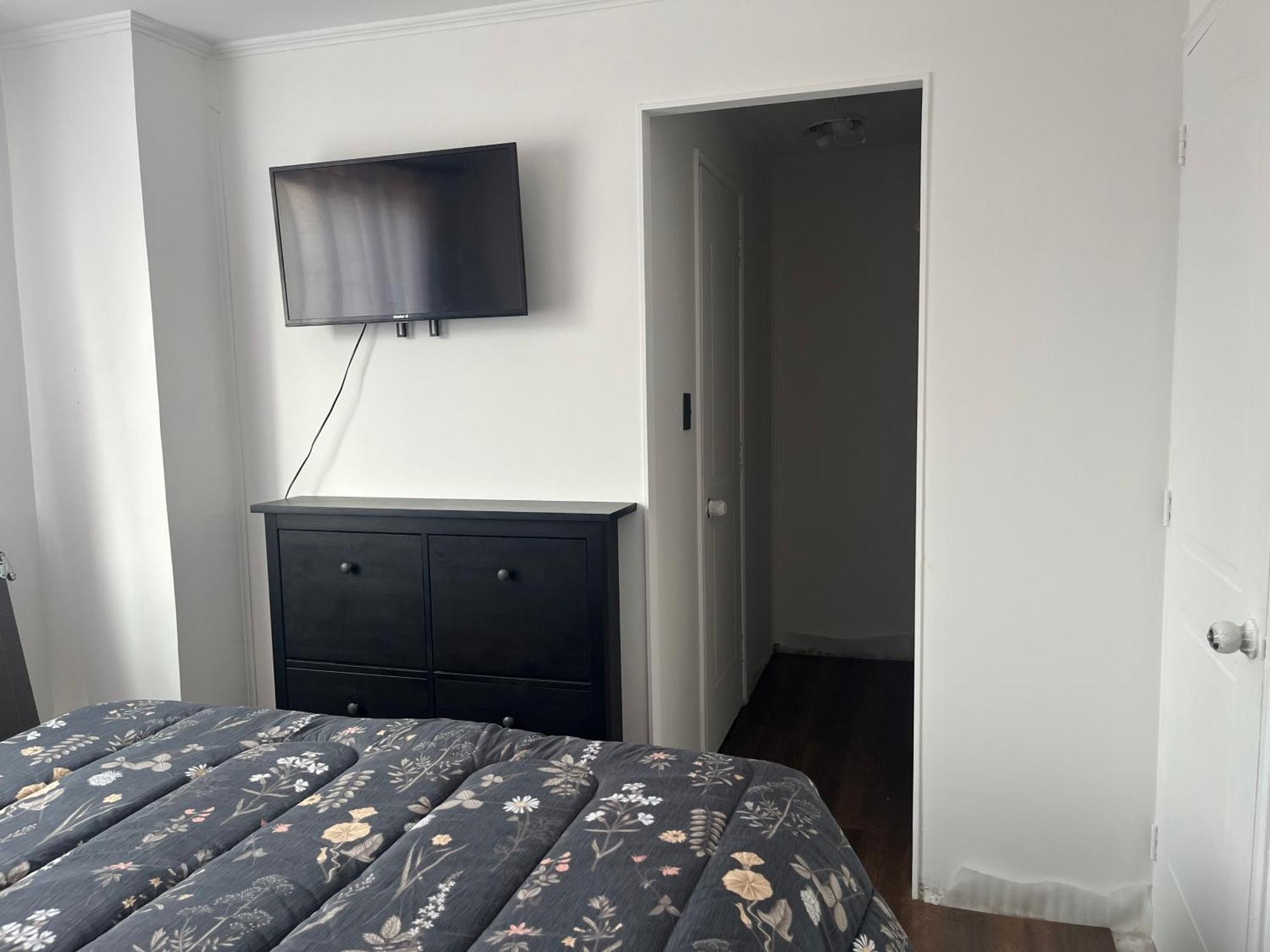 Tu Espacio Re - Casa Cerca Del Aeropuerto Habitación en casa particular *