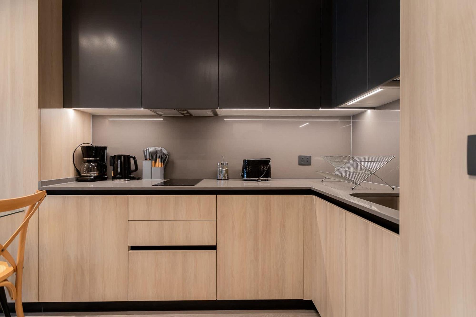 Condes Living Arauco Park Gourmet Couple's Pad Santiago de Chile