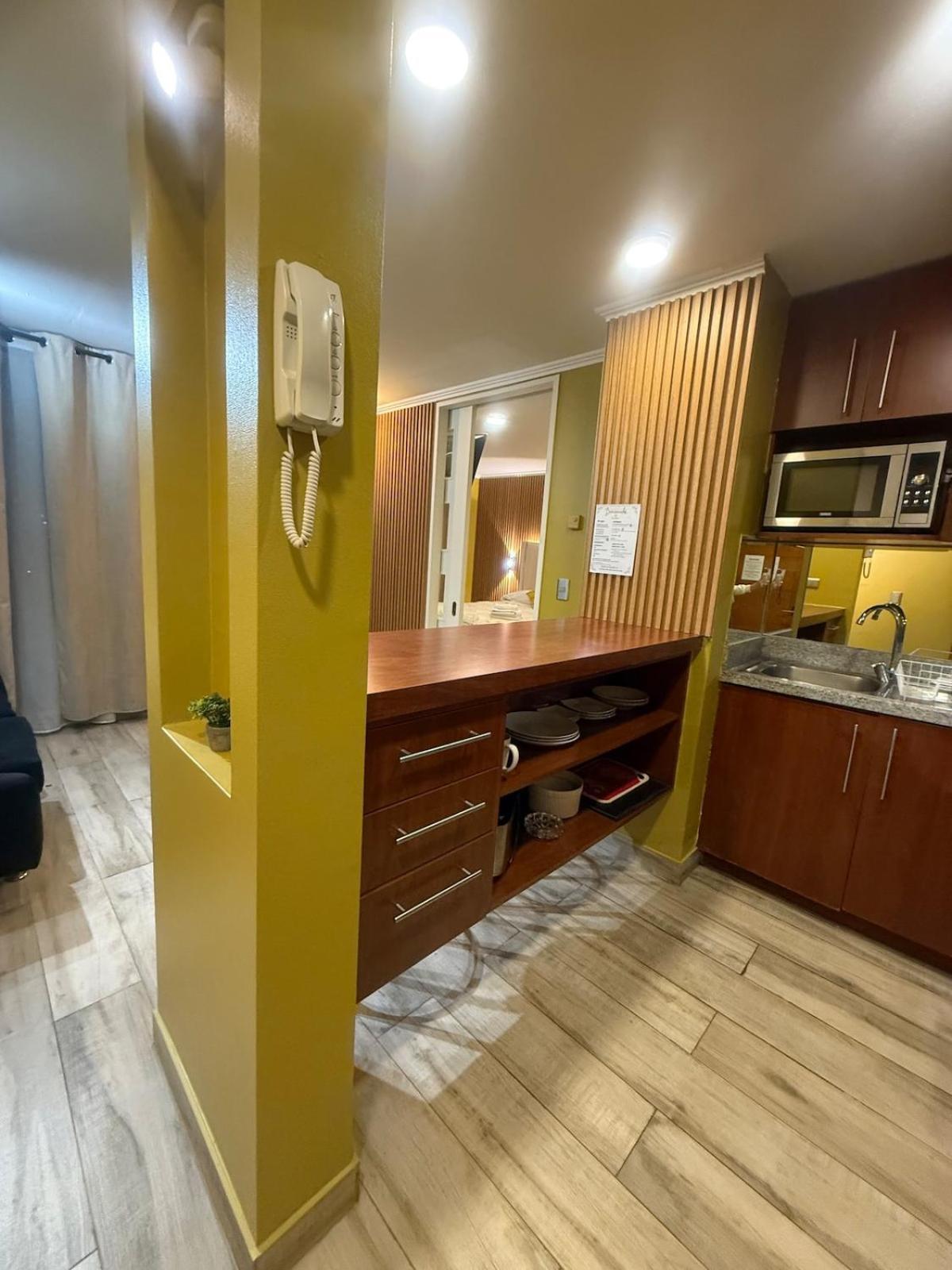 Estupenda Ubicacion Turistica A Pasos Del Metro, Costanera Center Apartamento