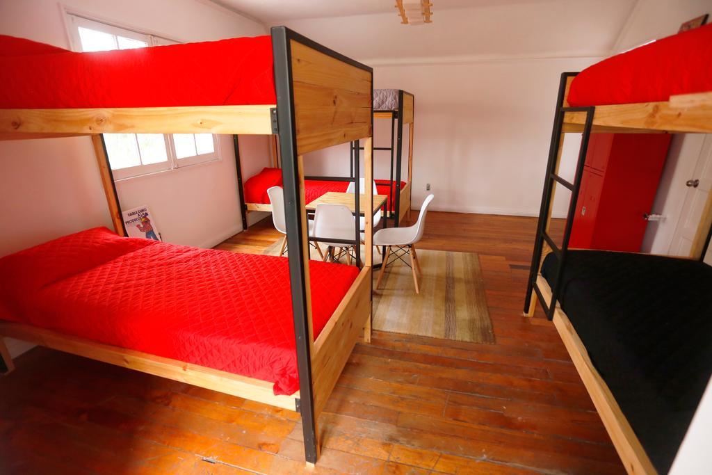 Salvador & Cafe Hostal