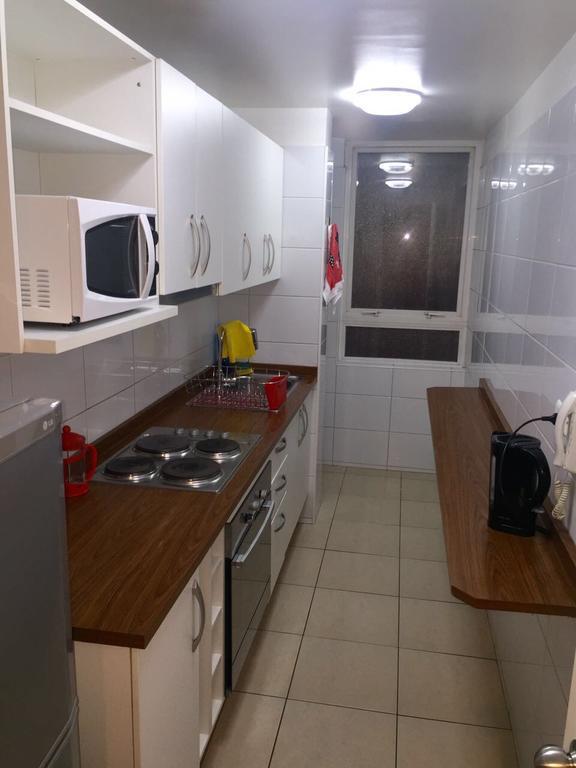 Departamento Agustinas 1612 *