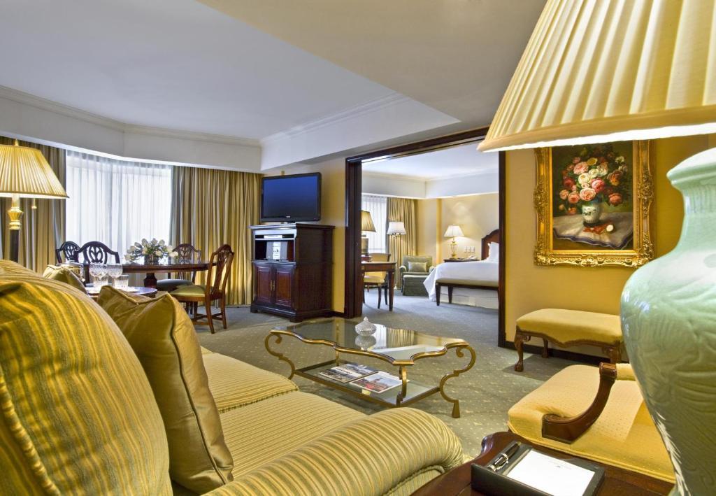 San Cristobal Tower - A Luxury Collection