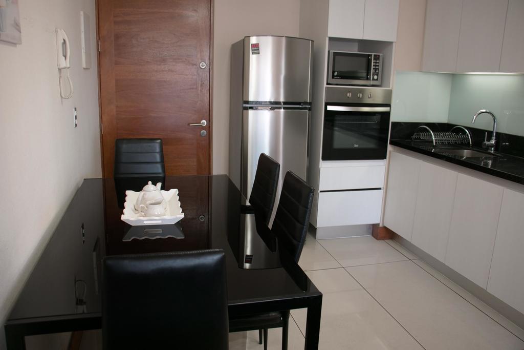 Chile4rent Condes Apartamento *