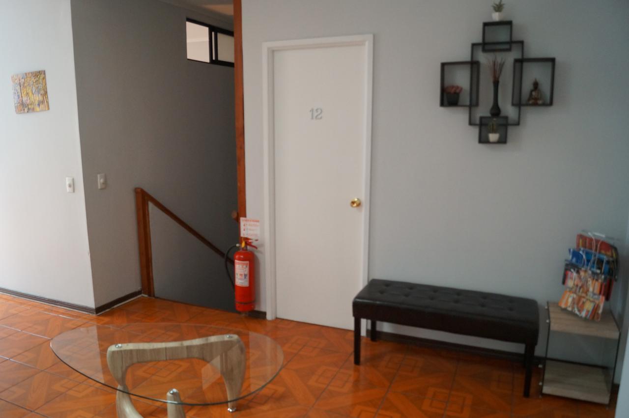 Hotel Residencial Universitaria 2*