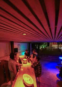 Hostal Happy House *