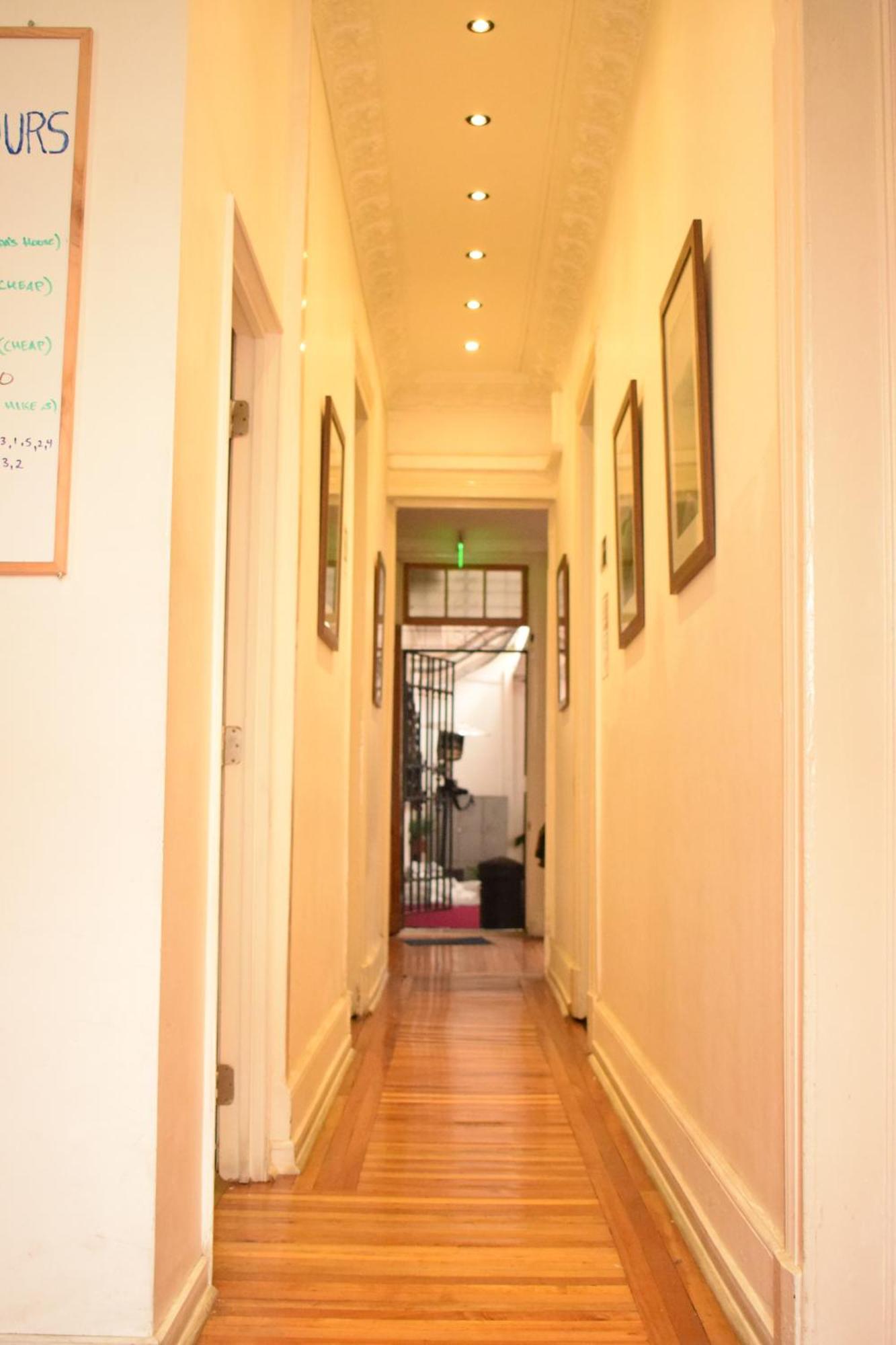 Casa Roble Boutique Hostal
