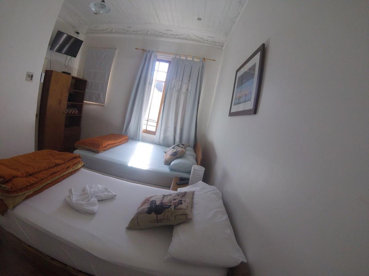 Casa Roble Boutique Hostal