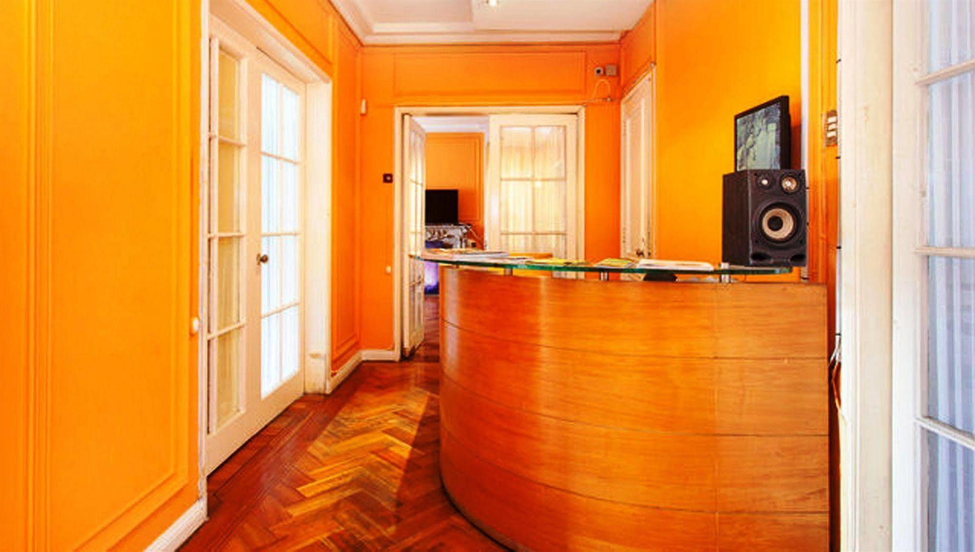 Hostal Salvador & Cafe