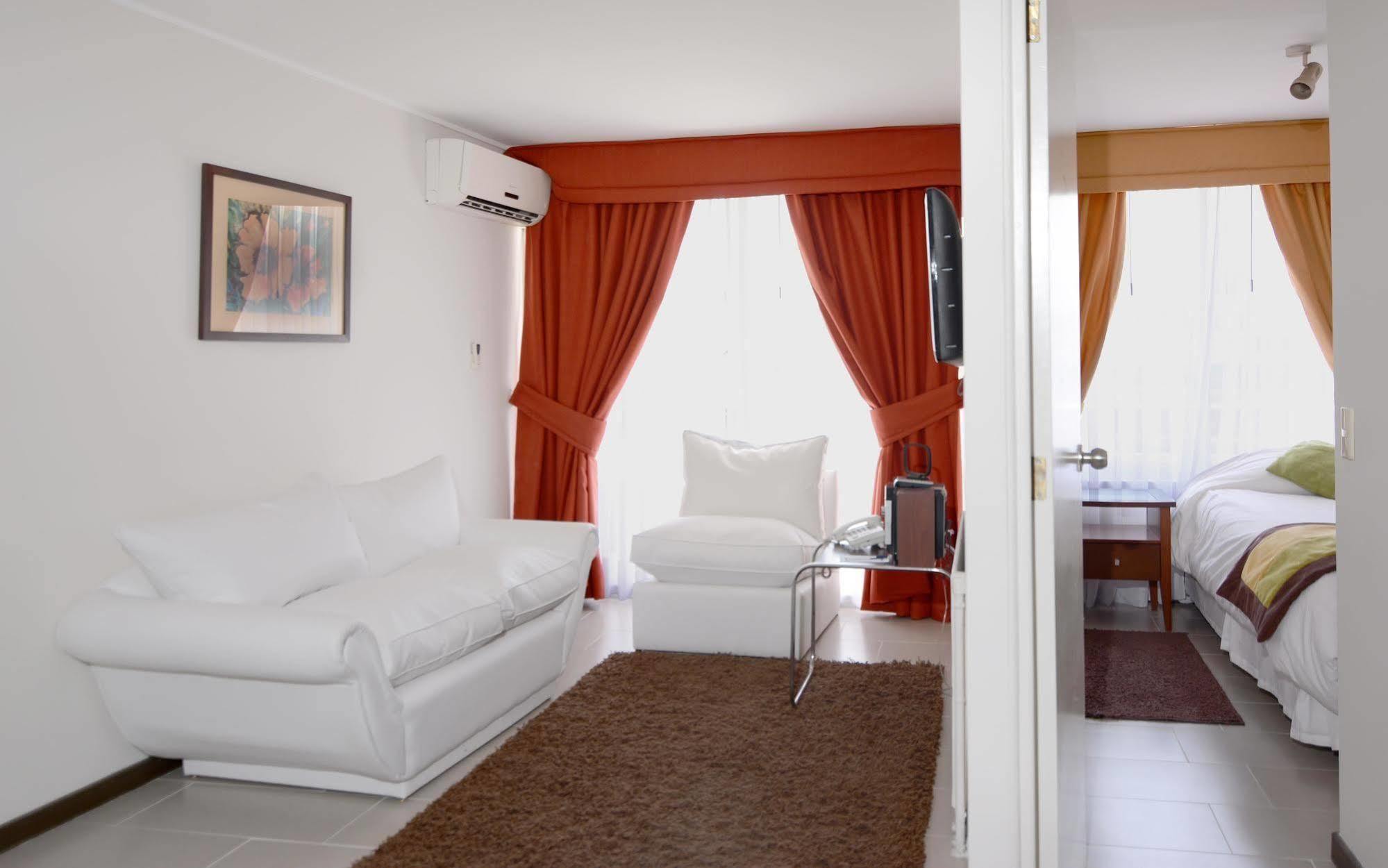 Rent A Bustamante Apartahotel