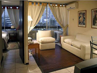 Rent A Bustamante Apartahotel