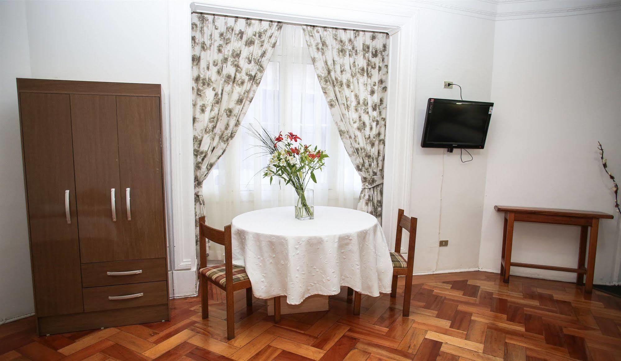 Plaza Londres 77 Hotel 3*