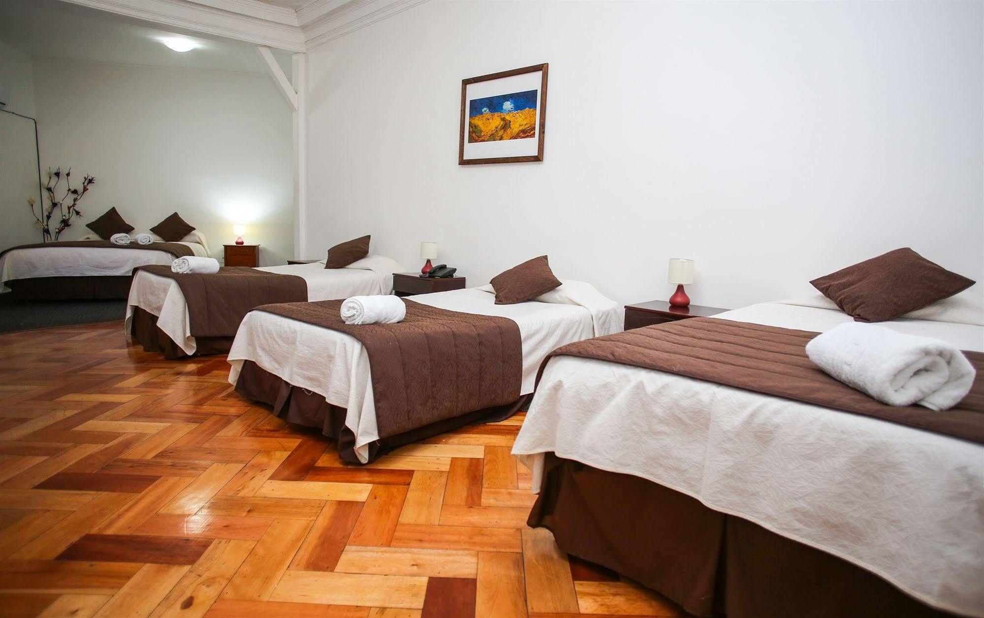 Plaza Londres 77 Hotel 3*