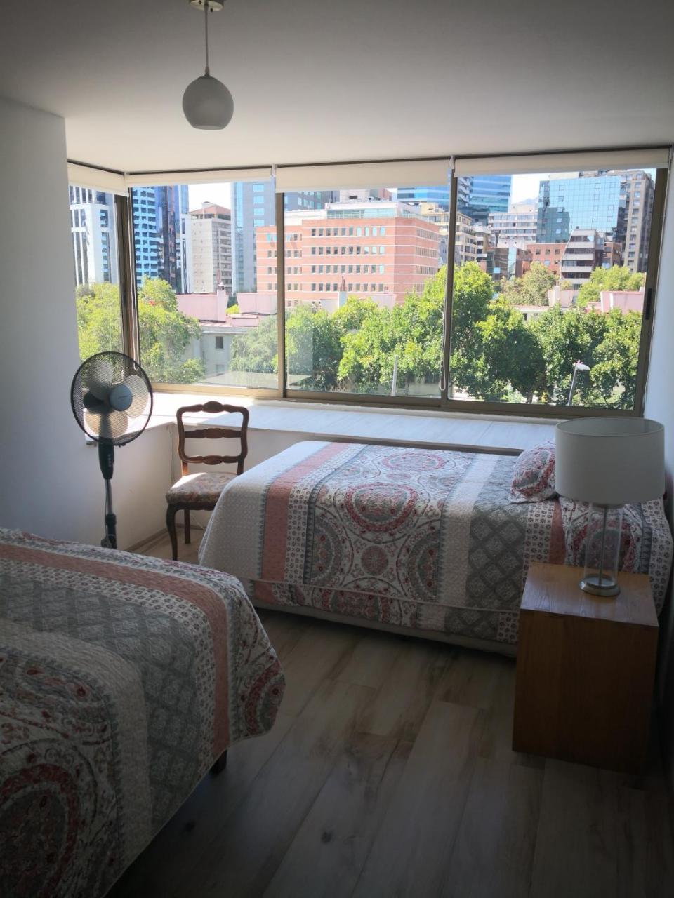 Lindo Departamento A Pasos Del Centro Comercial Costanera Center Apartamento Santiago de Chile