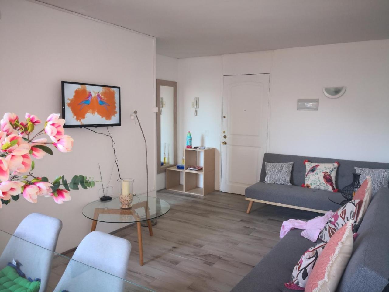 Apartamento Lindo Departamento A Pasos Del Centro Comercial Costanera Center Santiago de Chile