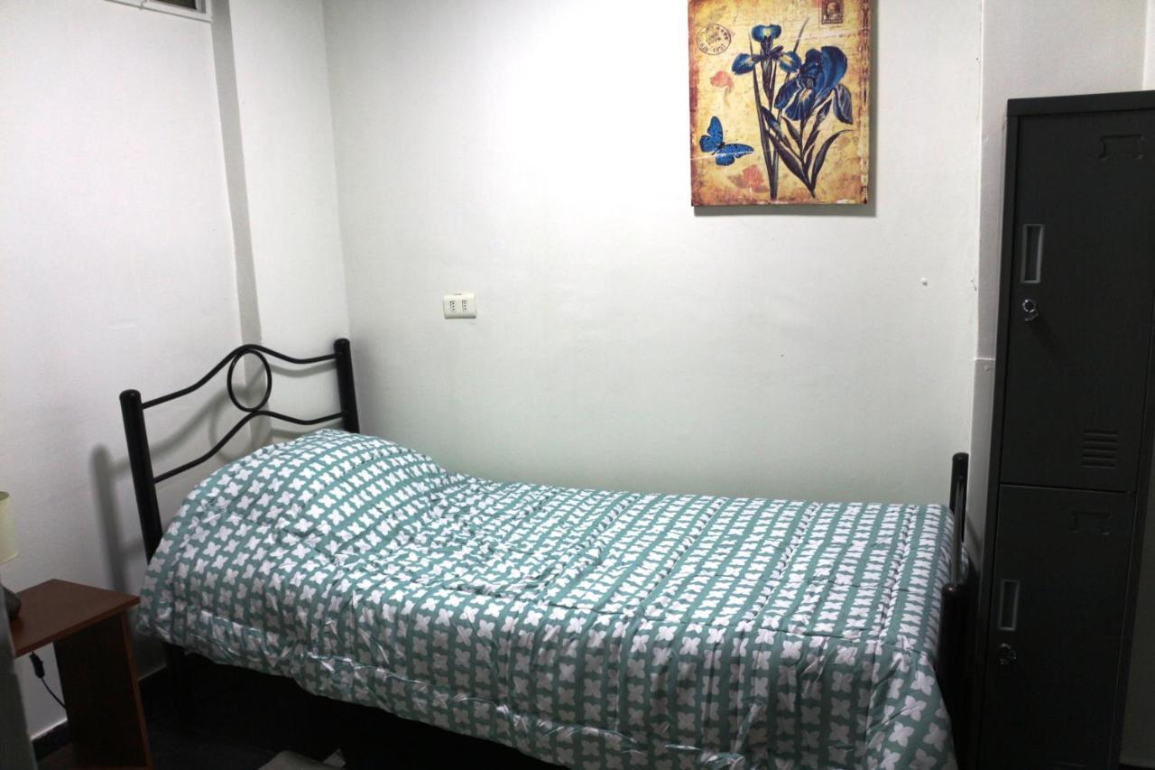 Hostal Colonial House Providencia *