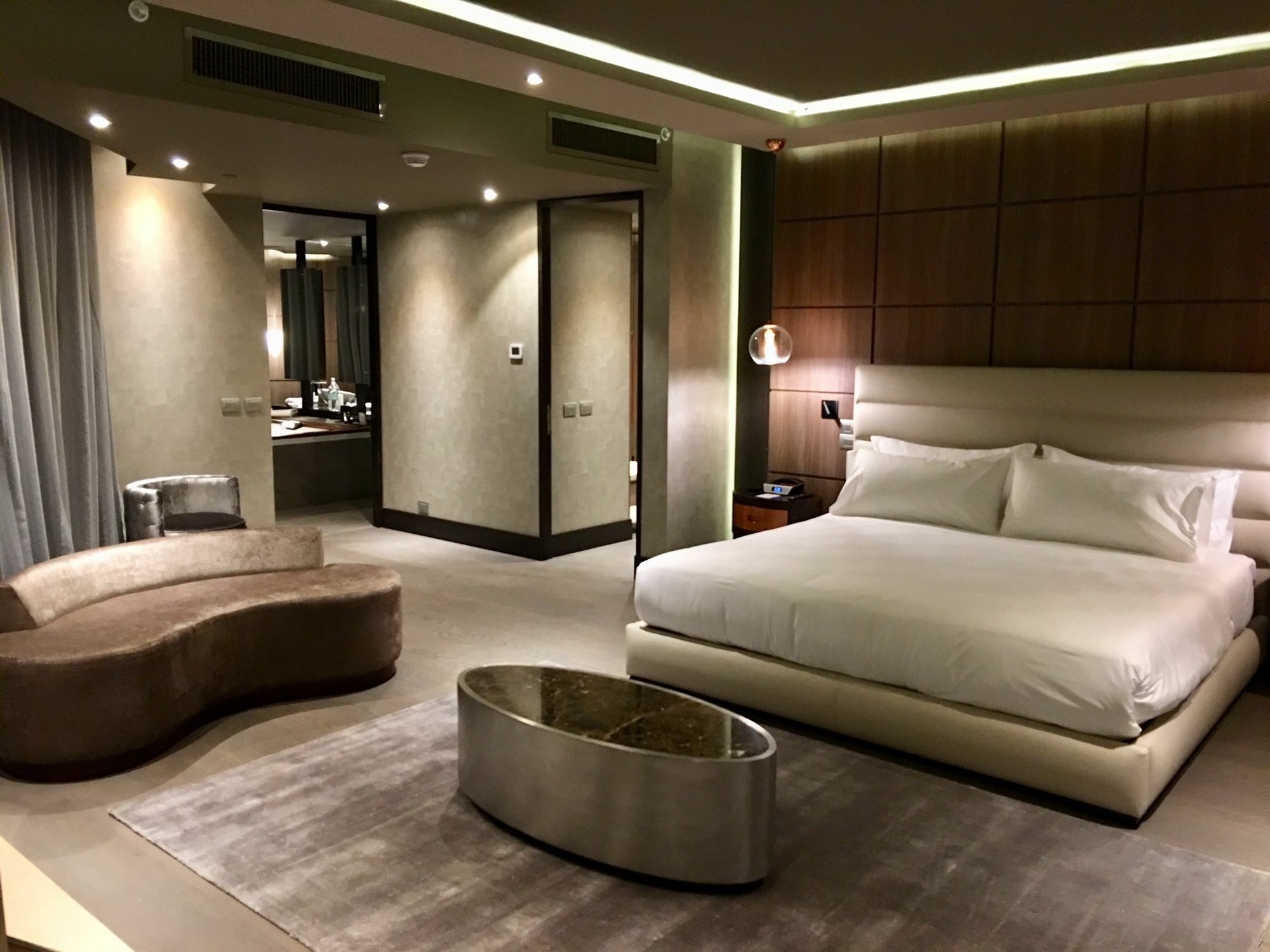 Icon Hotel 4*
