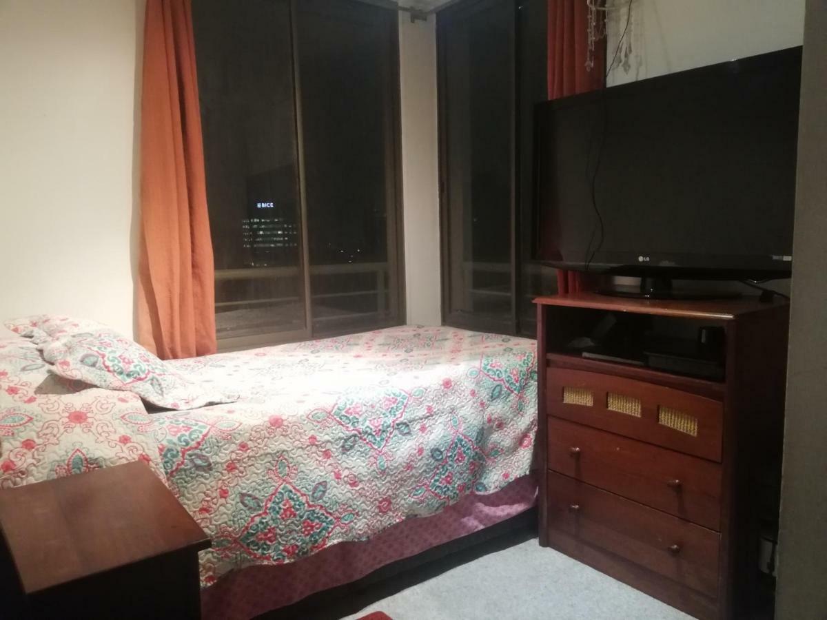 Habitación Privada Con Baño Privado En Centro Histórico * Santiago de Chile