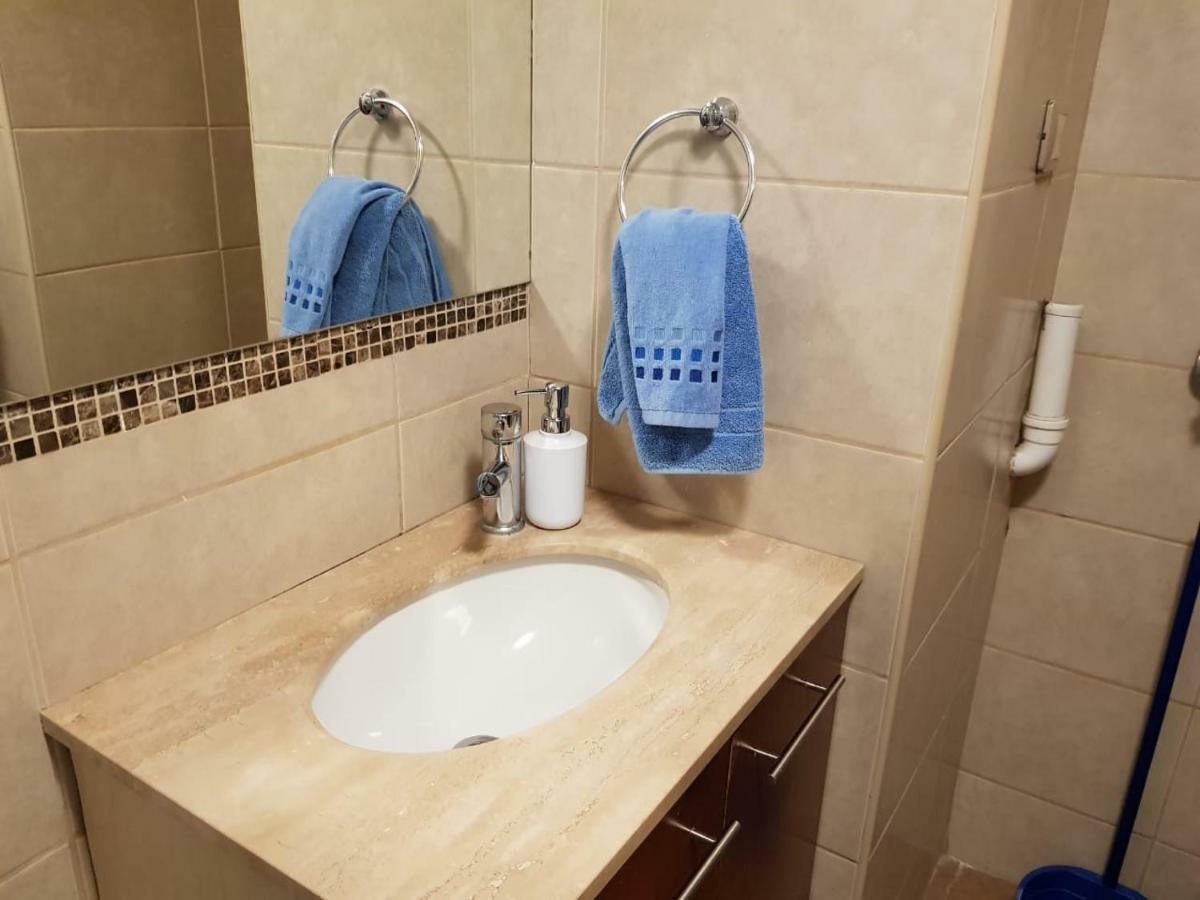 Apartamento Carmen Con Argomedo, Parking Por Pagar
