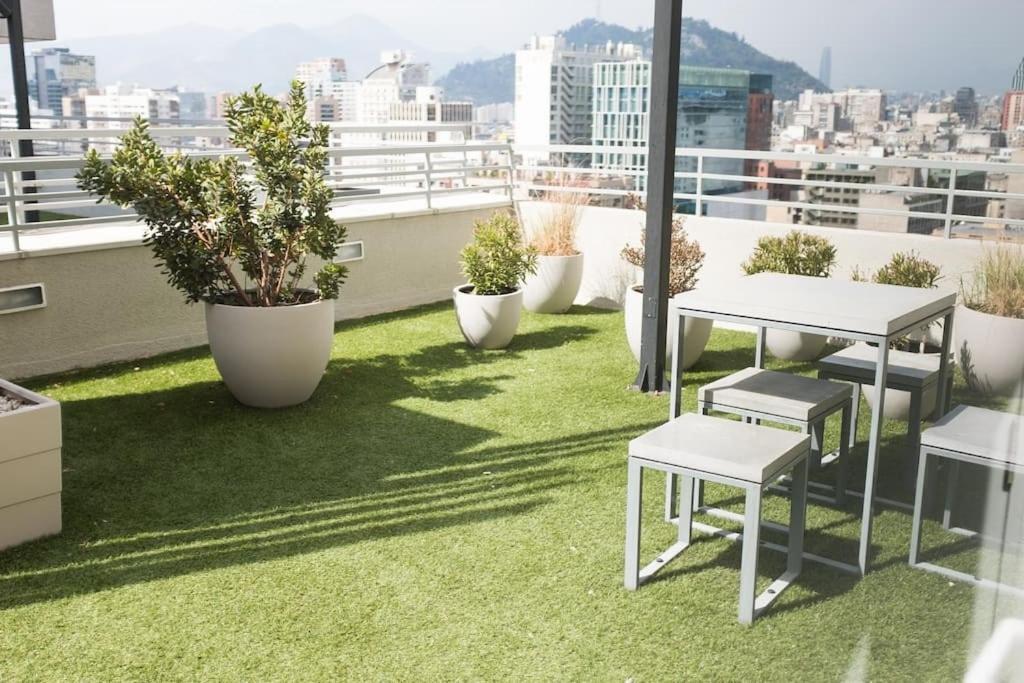 Full Moneda 909 Apartment Santiago