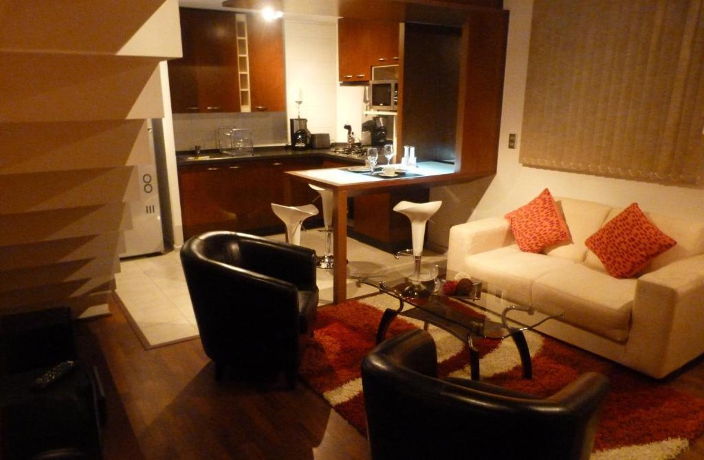 Apartahotel Lastarria 3*