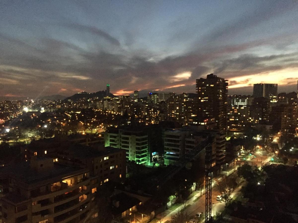Moderno Y Lindo Excelente Ubicación En Las Condes, Apumanque, Metro Manquehue *