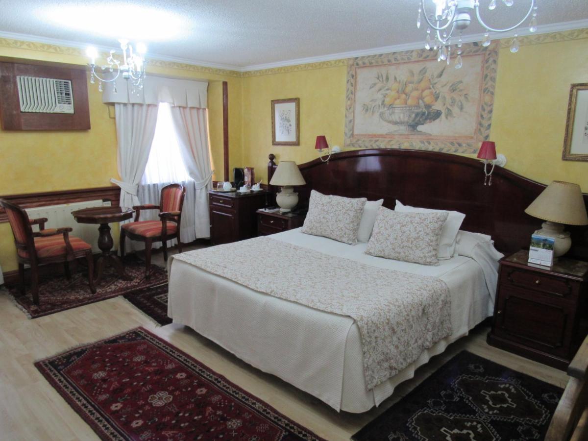 Ciudad De Vitoria Hotel 3*