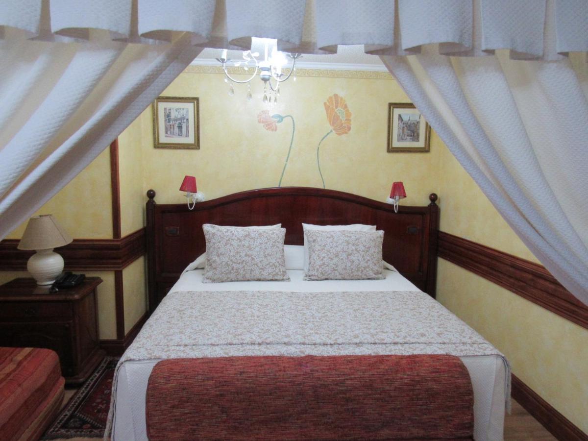 Ciudad De Vitoria Hotel 3*