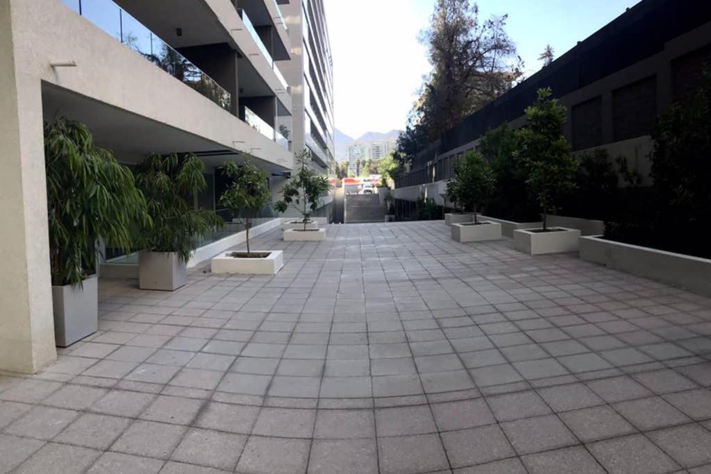 Apartamento Acogedor Depto. A Un Costado De Clinica Condes *