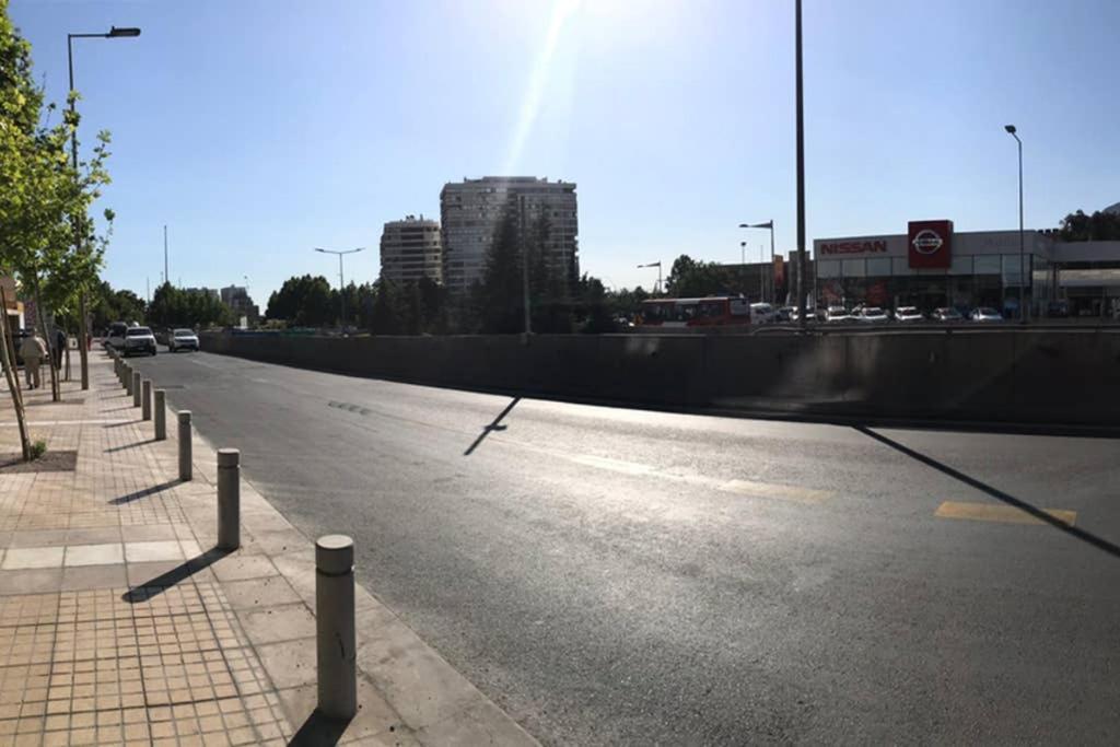 Apartamento Acogedor Depto. A Un Costado De Clinica Condes Santiago