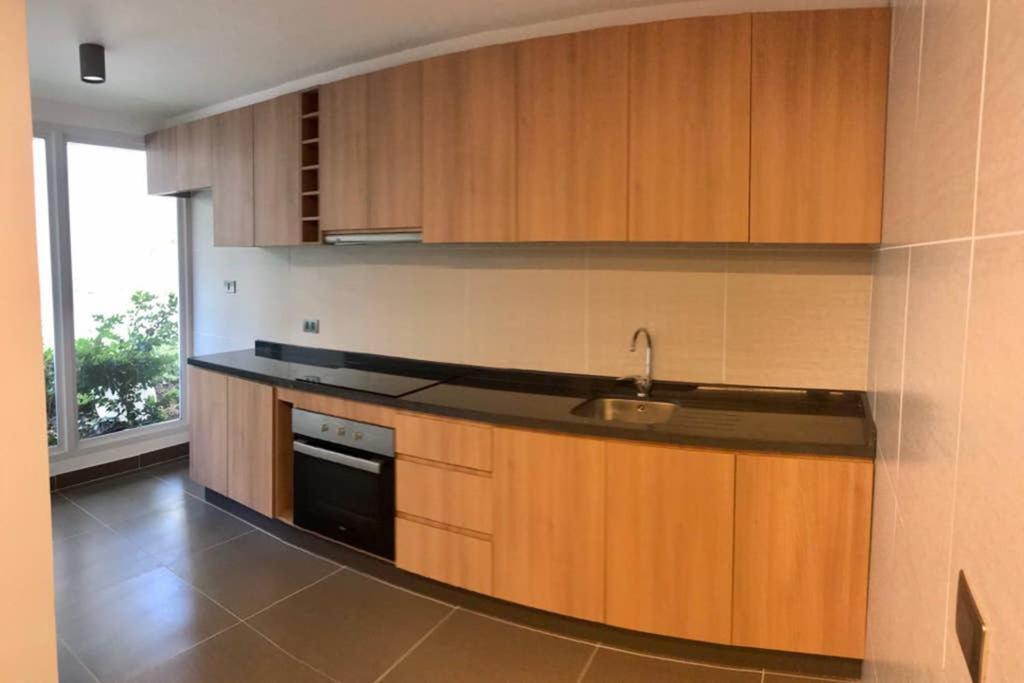 Acogedor Depto. A Un Costado De Clinica Condes Apartamento Santiago
