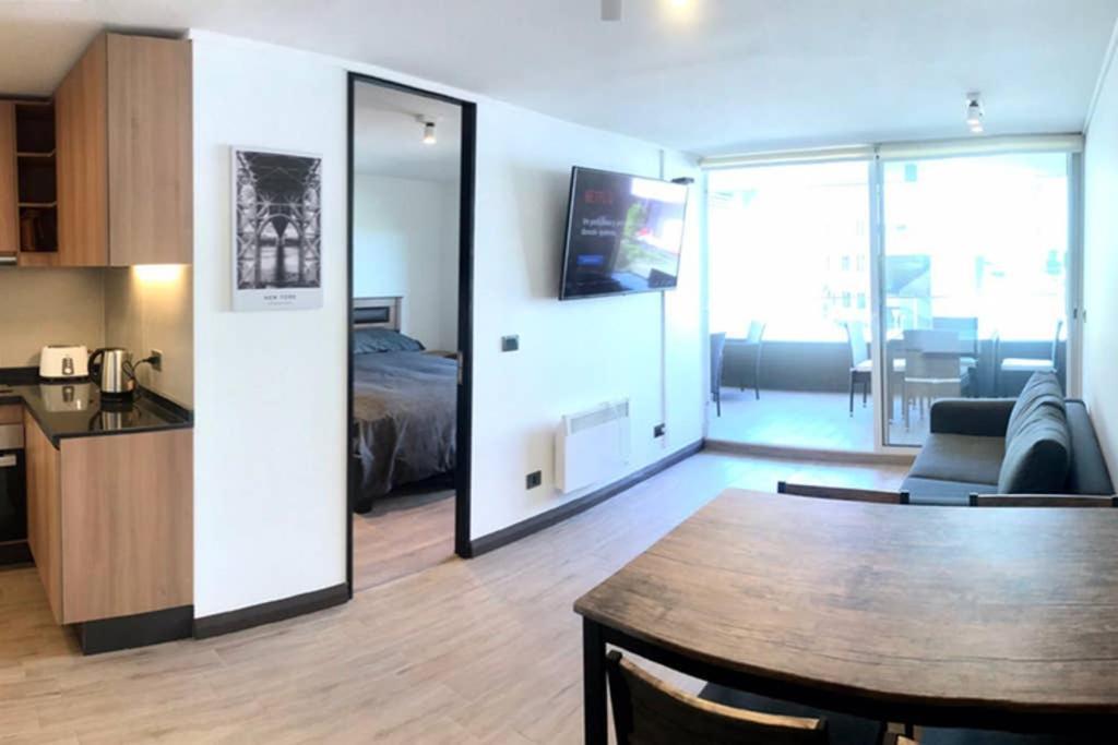 Acogedor Depto. A Un Costado De Clinica Condes Apartamento