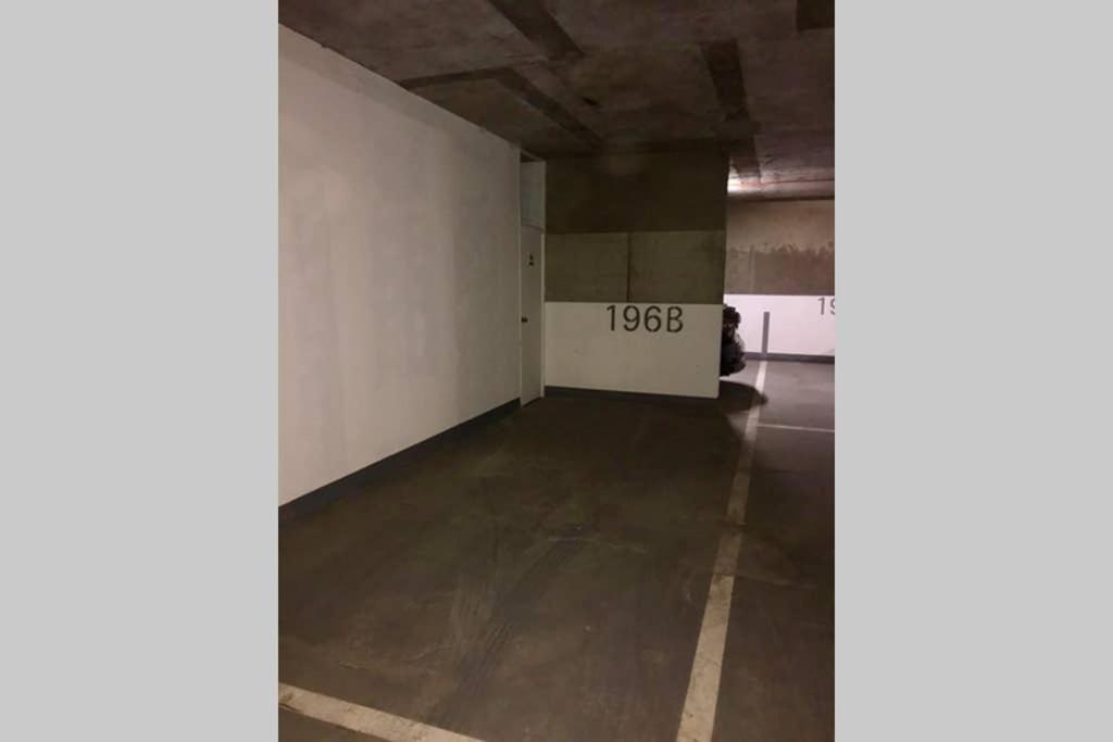 Acogedor Depto. A Un Costado De Clinica Condes * Santiago