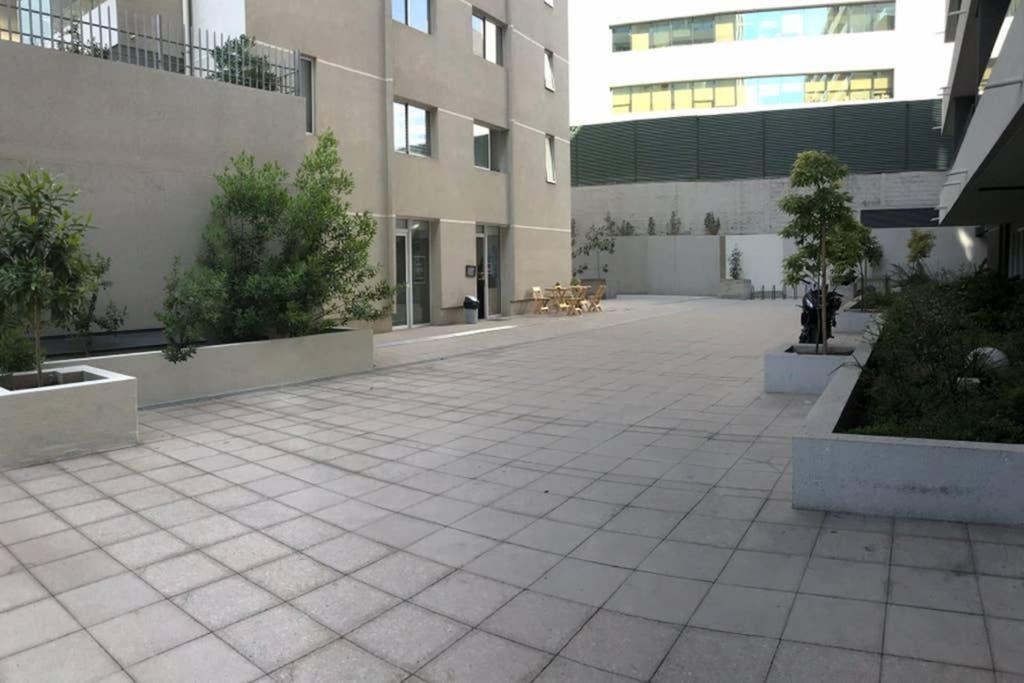 Acogedor Depto. A Un Costado De Clinica Condes
