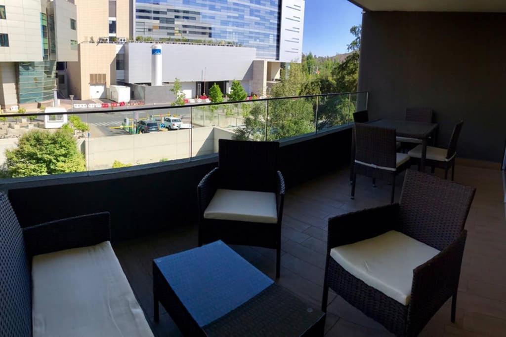 Acogedor Depto. A Un Costado De Clinica Condes Apartamento *
