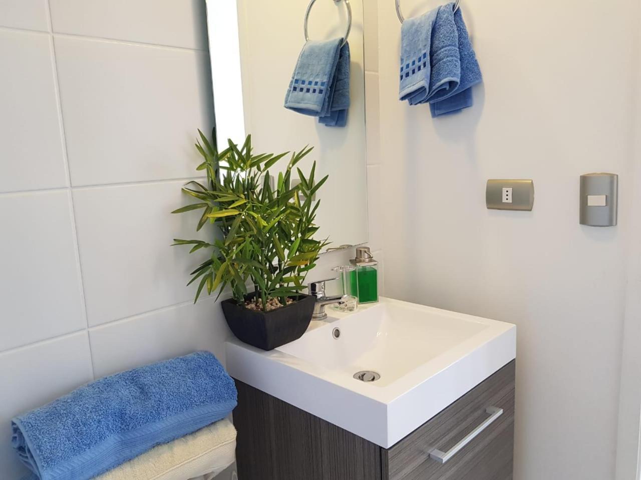 Radal 1 - Apartamento- Metro Teletón * Santiago