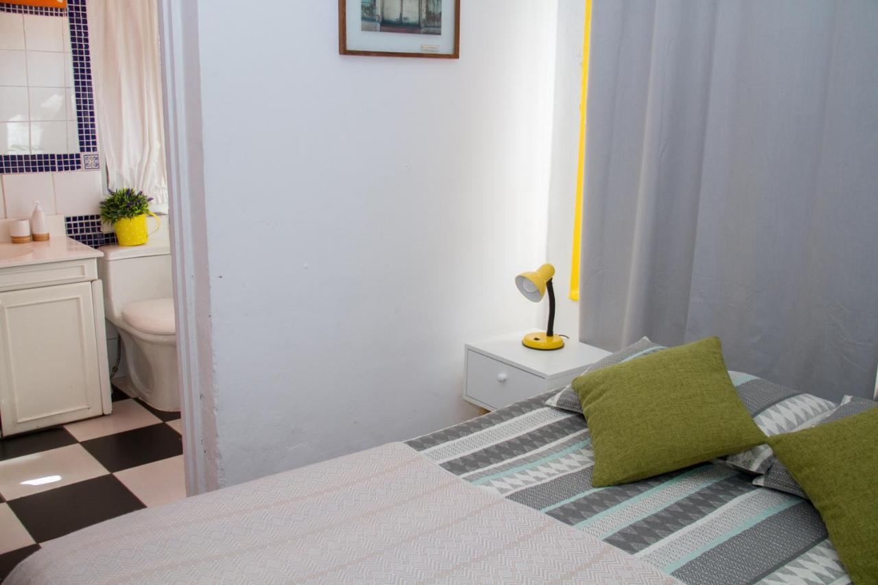 Casa Mondrian Hostal