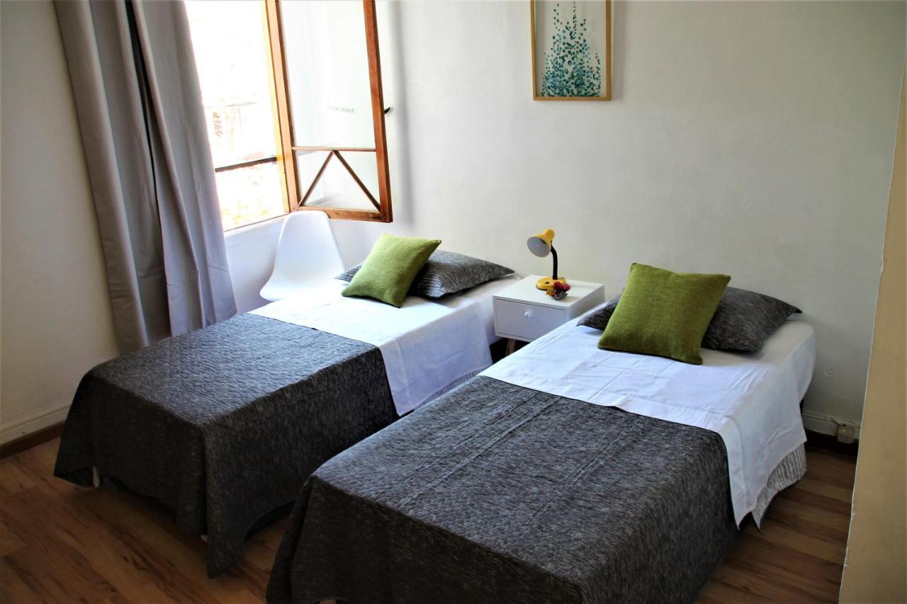 Hostal Casa Mondrian Santiago de Chile